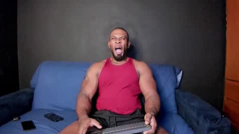 Snapshot of tayler_waka chatting on October 6, 9:01 pm Tyler online show from October 6, 9:01 pm