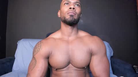 Snapshot of tayler_waka chatting on October 20, 12:11 am Tyler online show from October 20, 12:11 am