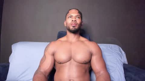 Snapshot of tayler_waka chatting on October 24, 9:55 pm Tyler online show from October 24, 9:55 pm