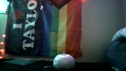 Taylor Riot online show from October 20, 12:00 am