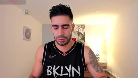 Snapshot of tbastian chatting on November 30, 8:13 pm BASTIAN online show from November 30, 8:13 pm