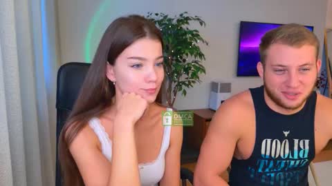 Snapshot of team2fit chatting on October 5, 7:17 am team2fit online show from October 5, 7:17 am