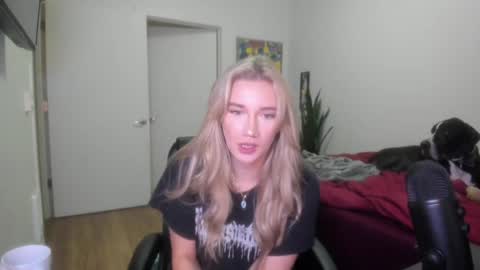 Snapshot of teamtragic chatting on December 31, 1:26 am Katy online show from December 31, 1:26 am