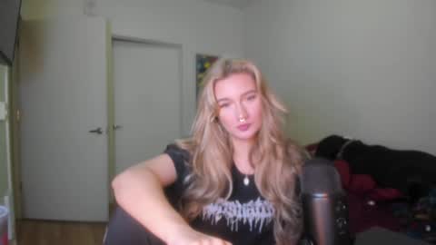 Snapshot of teamtragic chatting on January 2, 3:37 am Katy online show from January 2, 3:37 am