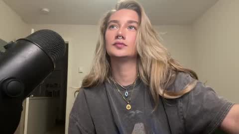 Snapshot of teamtragic chatting on September 28, 2:17 am Katy online show from September 28, 2:17 am