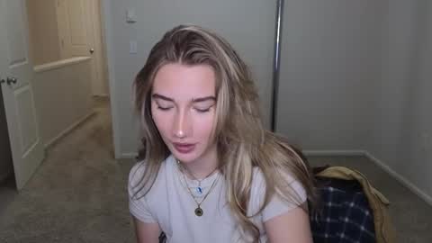 Snapshot of teamtragic chatting on October 5, 2:32 am Katy online show from October 5, 2:32 am