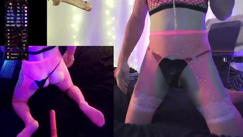 Snapshot of teasybitchycd chatting on January 9, 10:52 am TeasyBitchyCross online show from January 9, 10:52 am