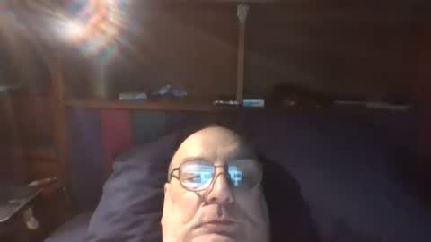 Snapshot of tebb61 chatting on October 18, 7:42 am Mark online show from October 18, 7:42 am