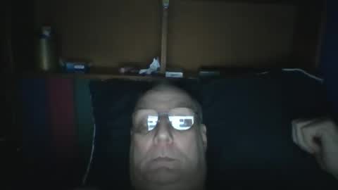 Snapshot of tebb61 chatting on November 17, 8:58 pm Mark online show from November 17, 8:58 pm