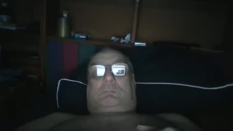 Snapshot of tebb61 chatting on November 18, 9:47 am Mark online show from November 18, 9:47 am