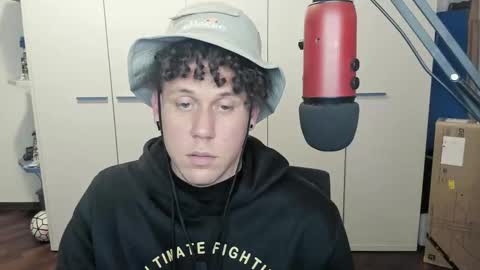 tedhmicro25 online show from February 13, 4:50 pm