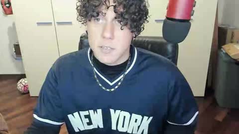 tedhmicro25 online show from November 8, 9:09 am