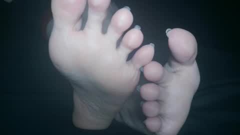 Viv West online show from December 4, 7:06 am