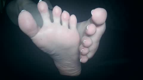 Viv West online show from October 21, 3:51 am