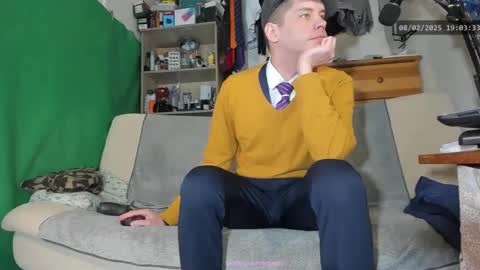 Virg Lszl online show from February 8, 6:01 pm