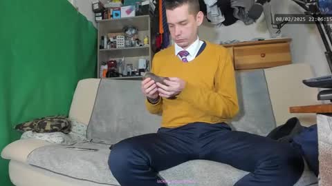 Virg Lszl online show from February 8, 9:04 pm