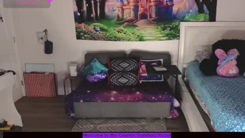 Snapshot of temptressbeauty24 chatting on December 4, 5:16 am Gaia online show from December 4, 5:16 am