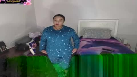 Snapshot of temptressbeauty24 chatting on December 18, 7:19 pm Gaia online show from December 18, 7:19 pm