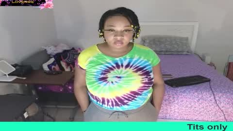 Snapshot of temptressbeauty24 chatting on December 22, 6:15 pm Gaia online show from December 22, 6:15 pm