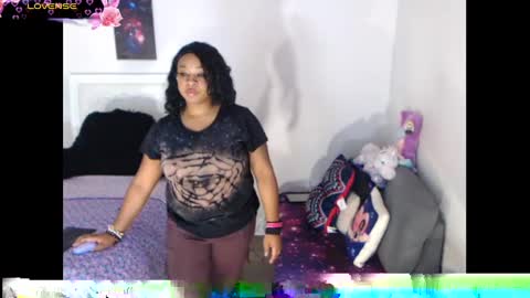 Snapshot of temptressbeauty24 chatting on January 1, 4:07 am Gaia online show from January 1, 4:07 am