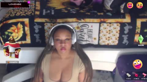 Snapshot of temptressbeauty24 chatting on February 20, 2:07 am Gaia online show from February 20, 2:07 am