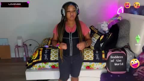 Snapshot of temptressbeauty24 chatting on February 22, 8:42 pm Gaia online show from February 22, 8:42 pm