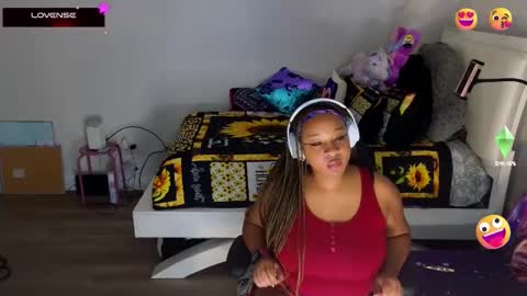 Snapshot of temptressbeauty24 chatting on February 25, 7:31 am Gaia online show from February 25, 7:31 am