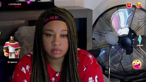 Snapshot of temptressbeauty24 chatting on March 9, 1:35 am Gaia online show from March 9, 1:35 am