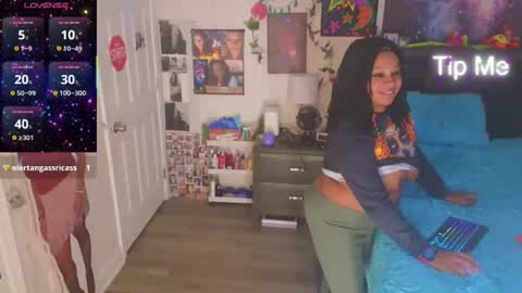 Snapshot of temptressbeauty24 chatting on October 29, 4:59 am Gaia online show from October 29, 4:59 am