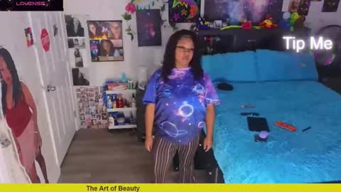 Snapshot of temptressbeauty24 chatting on November 25, 5:29 am Gaia online show from November 25, 5:29 am