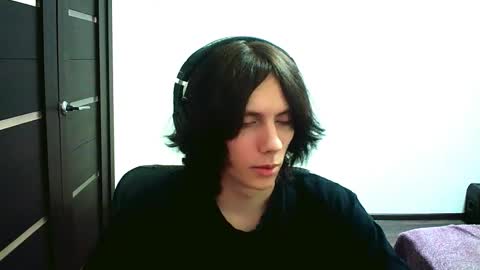 temptvelvet online show from September 12, 10:15 am