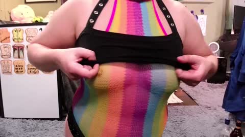 Snapshot of ten_tickle_pixie chatting on January 4, 2:14 am Pixie and Tentacle Overlord online show from January 4, 2:14 am