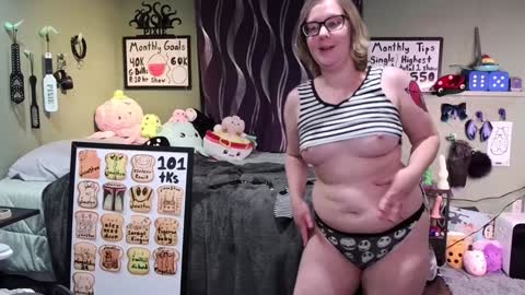 Snapshot of ten_tickle_pixie chatting on January 21, 2:11 am Pixie and Tentacle Overlord online show from January 21, 2:11 am