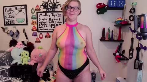 Snapshot of ten_tickle_pixie chatting on September 19, 10:21 pm Pixie and Tentacle Overlord online show from September 19, 10:21 pm