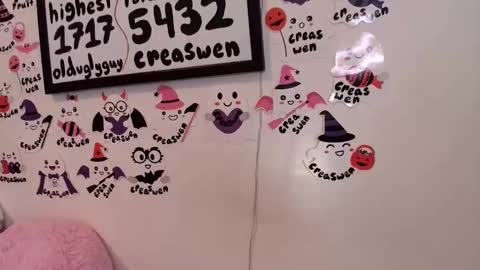 Snapshot of ten_tickle_pixie chatting on October 8, 10:07 pm Pixie and Tentacle Overlord online show from October 8, 10:07 pm