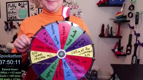 Snapshot of ten_tickle_pixie chatting on October 20, 10:10 pm Pixie and Tentacle Overlord online show from October 20, 10:10 pm