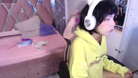 Terra Elowen online show from October 2, 11:39 am