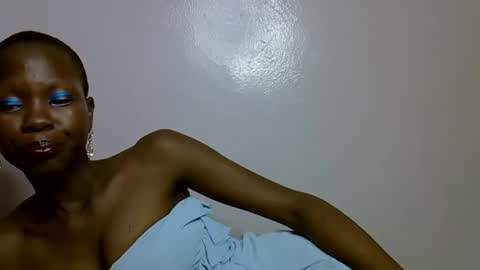 terriam online show from September 21, 6:09 pm