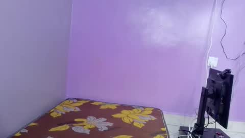 terriam online show from September 28, 6:24 pm