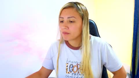 Tessy online show from November 13, 6:18 pm