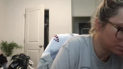 Daphne Summers online show from October 6, 3:09 pm