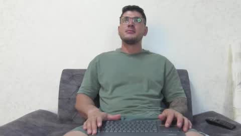 teylor creed online show from December 4, 1:03 am