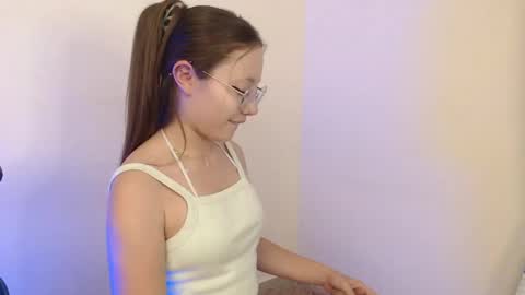  Thalia Anderson  online show from September 14, 2:54 am