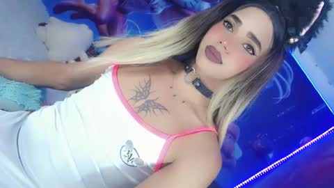 Thalia Girl online show from February 21, 8:49 pm