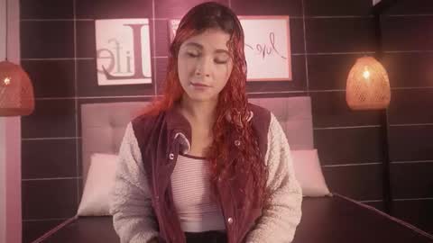 Thalia online show from November 14, 12:26 pm