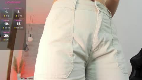 Thara Rouse online show from November 25, 12:27 pm