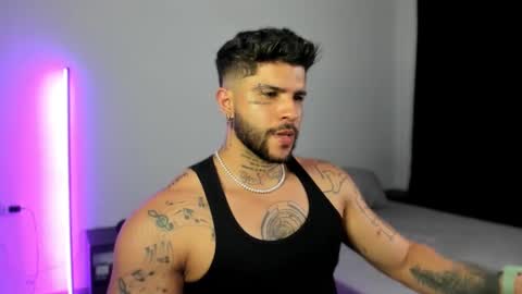 Snapshot of thass_boy chatting on September 12, 1:28 am Thass online show from September 12, 1:28 am