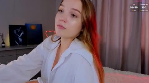 Snapshot of thatonerabbit chatting on September 15, 11:10 am Alice online show from September 15, 11:10 am