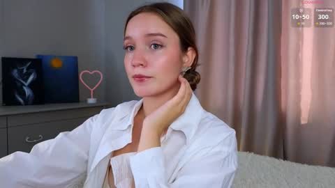 Snapshot of thatonerabbit chatting on September 27, 11:26 am Alice online show from September 27, 11:26 am