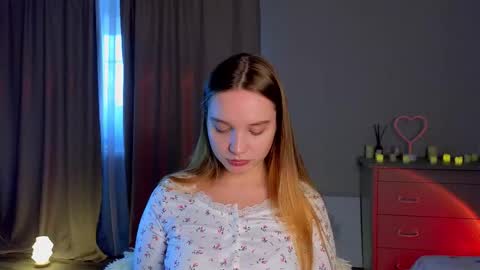 Snapshot of thatonerabbit chatting on November 22, 12:37 pm Alice online show from November 22, 12:37 pm